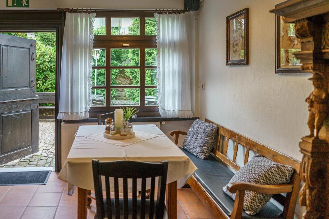 Hotel Zur Post Dabringhausen - Contactless Self Check-In Wermelskirchen Eksteriør bilde