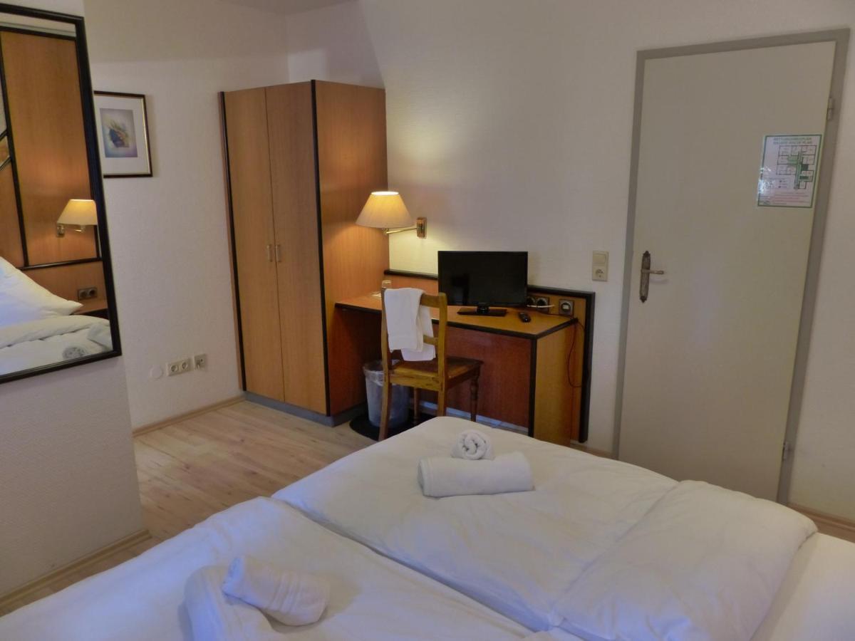 Hotel Zur Post Dabringhausen - Contactless Self Check-In Wermelskirchen Eksteriør bilde