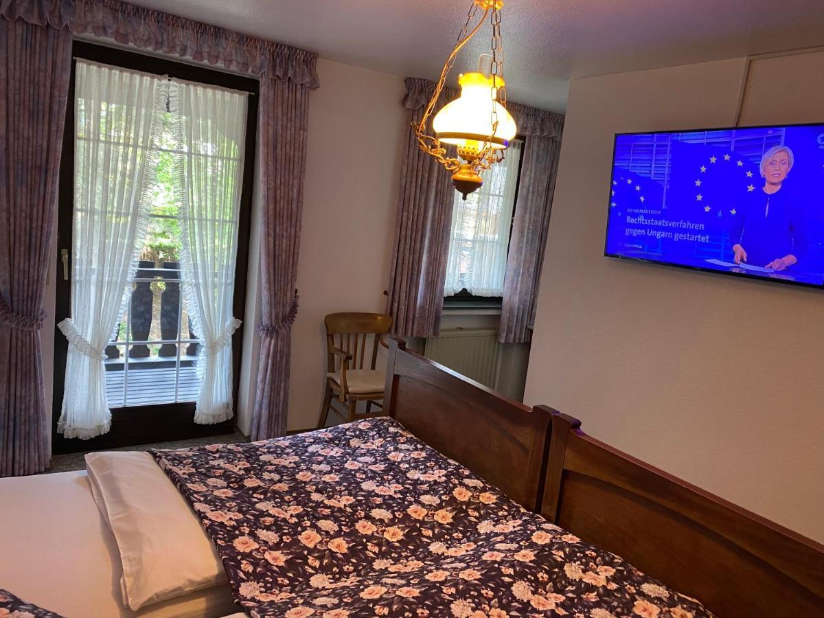Hotel Zur Post Dabringhausen - Contactless Self Check-In Wermelskirchen Eksteriør bilde
