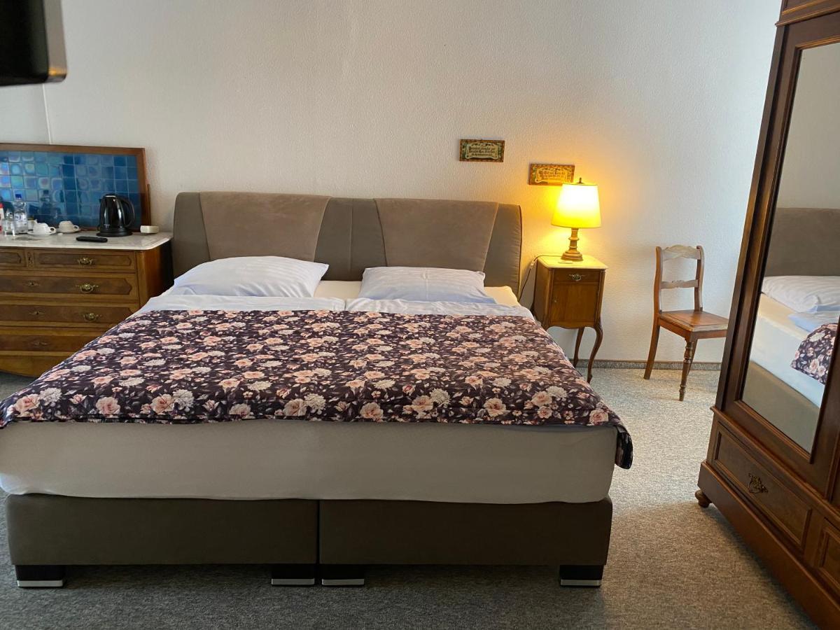 Hotel Zur Post Dabringhausen - Contactless Self Check-In Wermelskirchen Eksteriør bilde