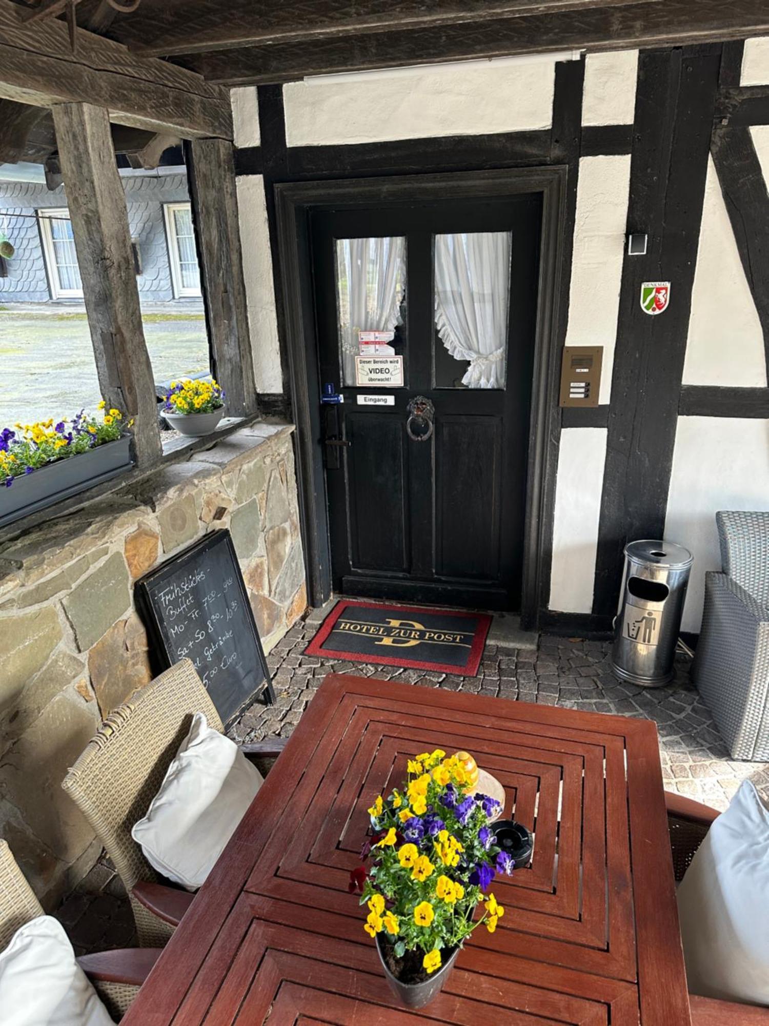 Hotel Zur Post Dabringhausen - Contactless Self Check-In Wermelskirchen Eksteriør bilde