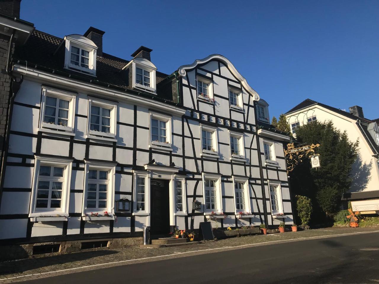 Hotel Zur Post Dabringhausen - Contactless Self Check-In Wermelskirchen Eksteriør bilde